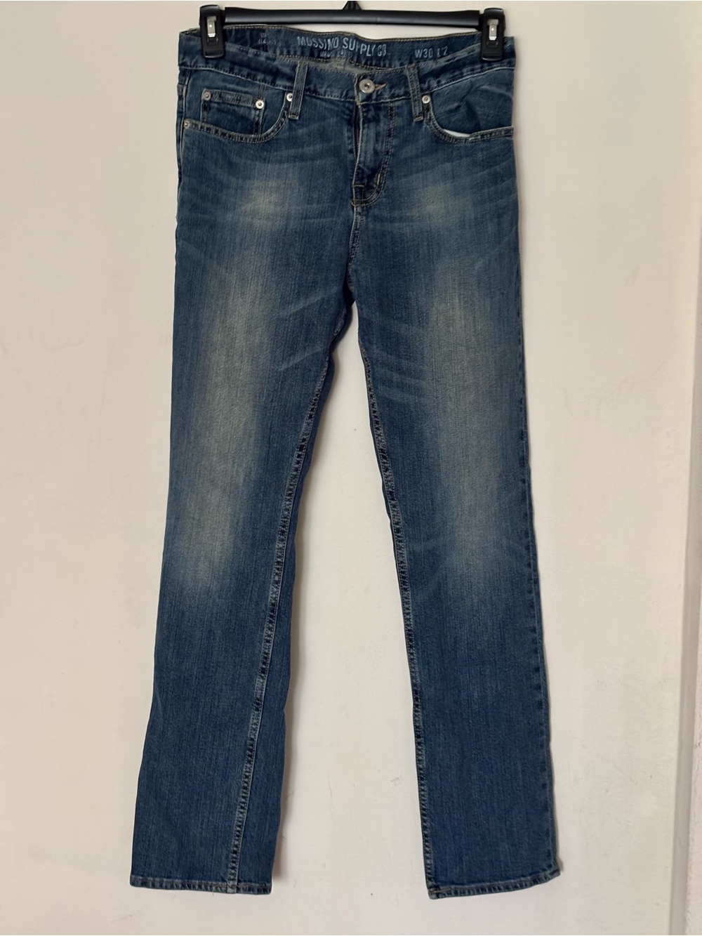 Mossimo Supply Co. Men’s Straight Leg Jeans - Blue Wash